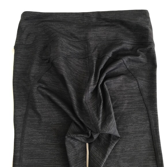 SOLD  Outdoor Voices Techsweat Flex Crop 3/4 Leggings Small Heather Black Pocket - Picture 7 of 9